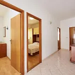 In With Sea View, Balcony, Air Conditioning, Wifi 5052-3 Apartman *