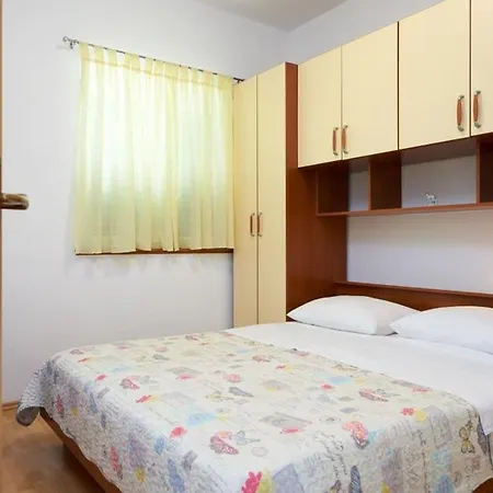 In With Sea View, Balcony, Air Conditioning, Wifi 5052-3 *