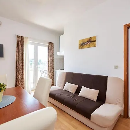 In With Sea View, Balcony, Air Conditioning, Wifi 5052-3 Apartman Seget Vranjica