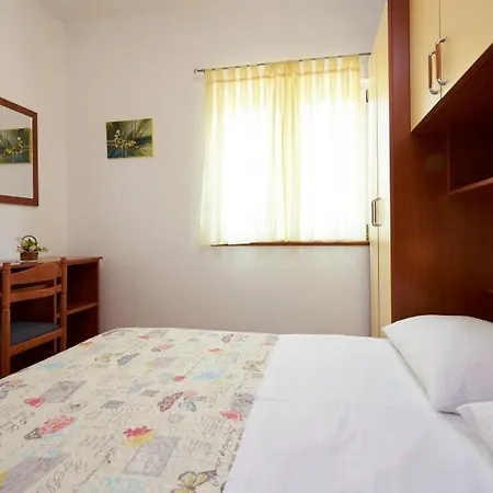 In With Sea View, Balcony, Air Conditioning, Wifi 5052-3 Apartman
